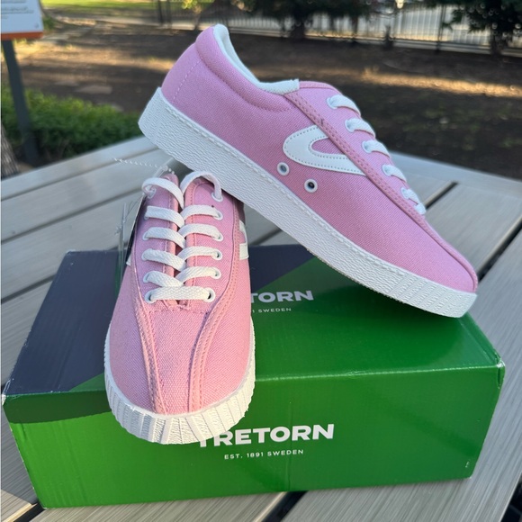 Tretorn Nylite Plus Canvas Sneakers Pink | Size 7.5 | NWT - Picture 8 of 11